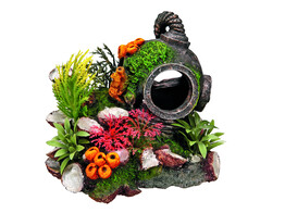 Aqua Ornaments  HELMET  w/ plants  13 5 x 11 x 12 cm