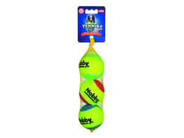 Tennis ball with squeeker